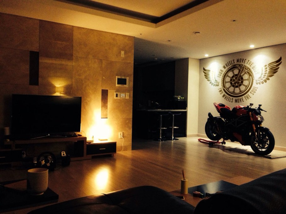 Гараж внутри