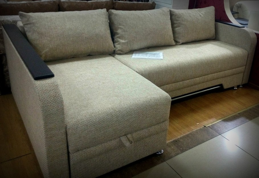 Диваны на Хевешском рынке