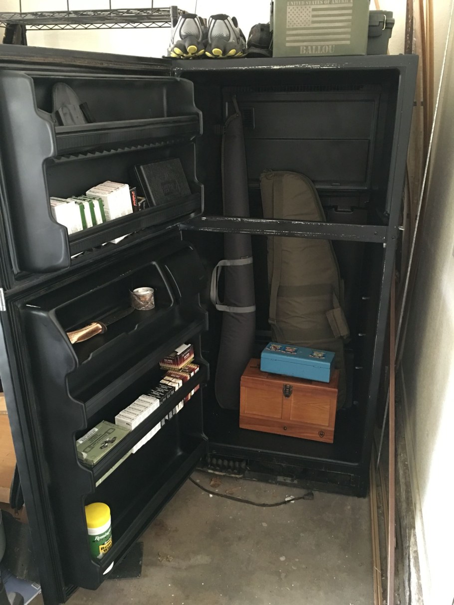 Ящик для инструментов из холодильника