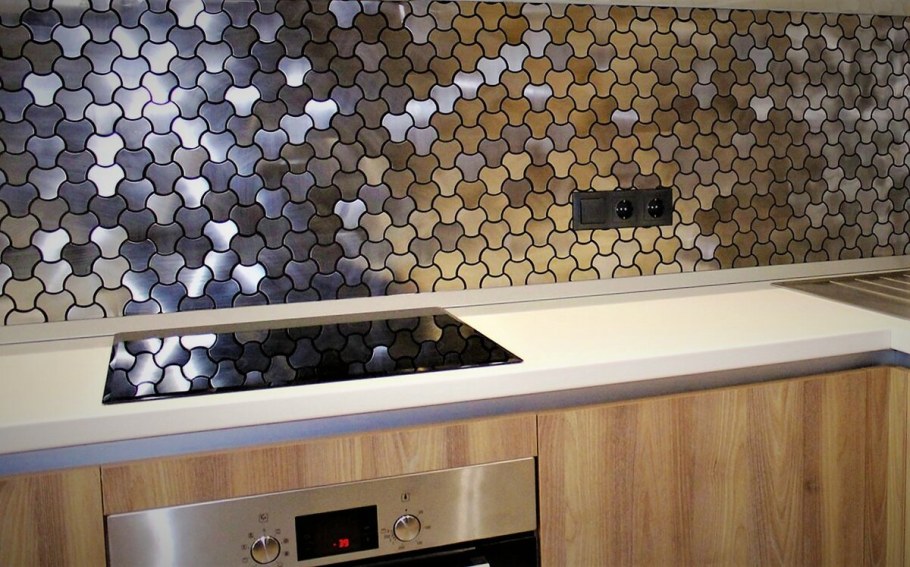 Декор стены на кухне