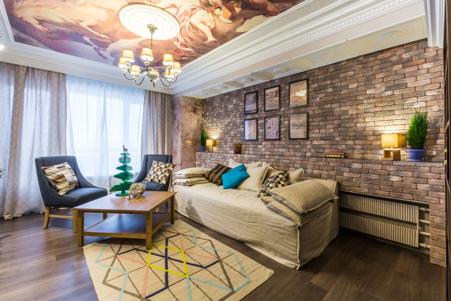 Натяжной потолок в гостинной лофт