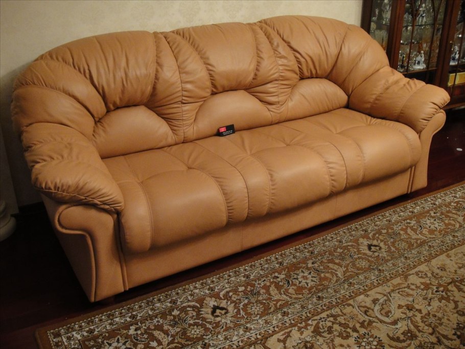 Перетянуть старый диван