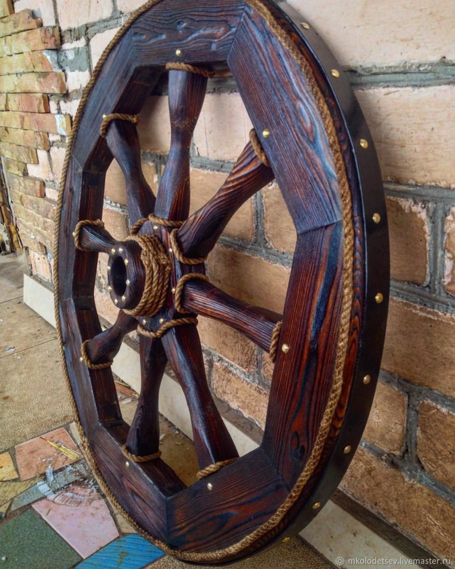Деревянное колесо
