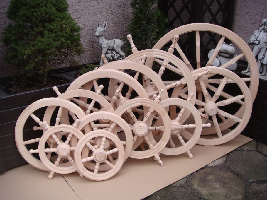 Колесо в декоре
