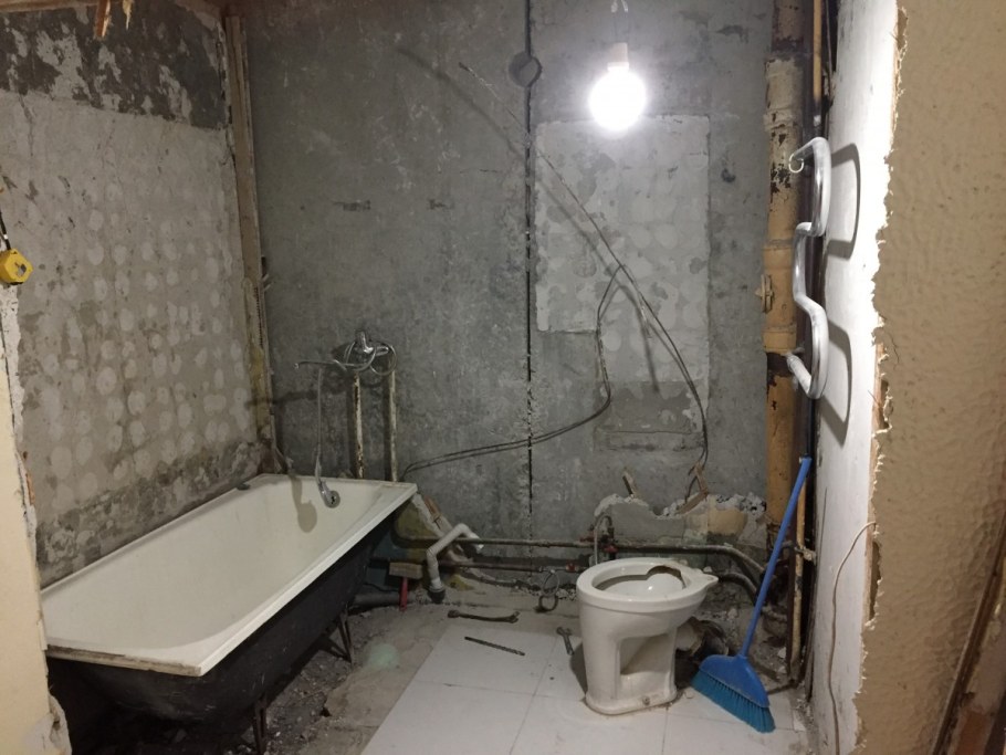 Дешевый ремонт в ванной своими руками