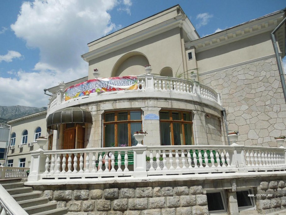 Восток-Запад Крым Кореиз