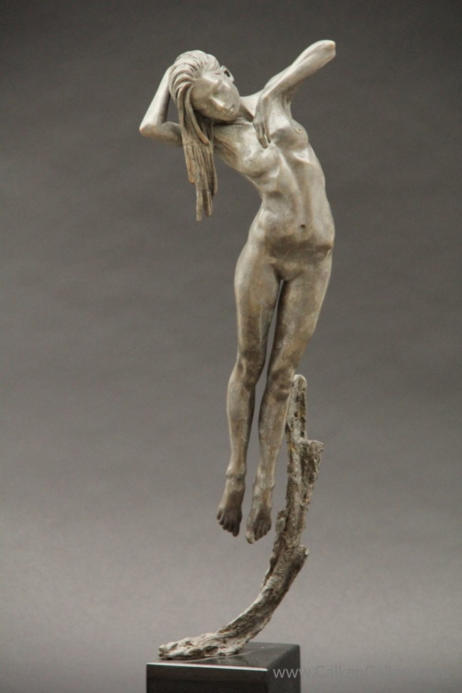 Статуя беременной женщины