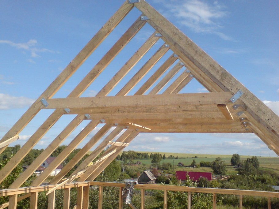 Стропильная система двухскатной крыши