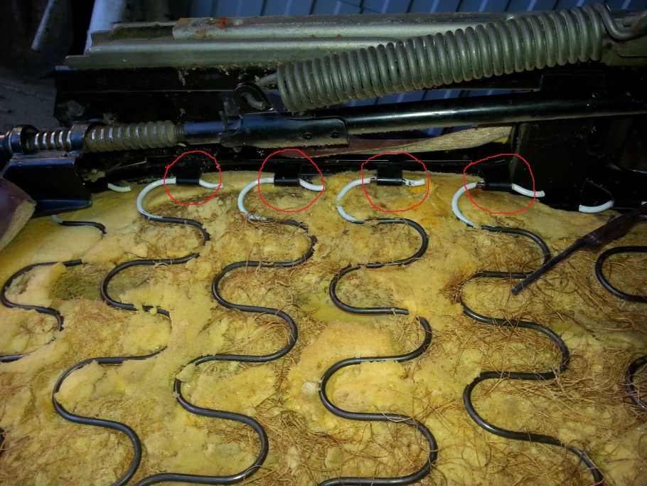 Обтяжка дивана своими руками пошагово