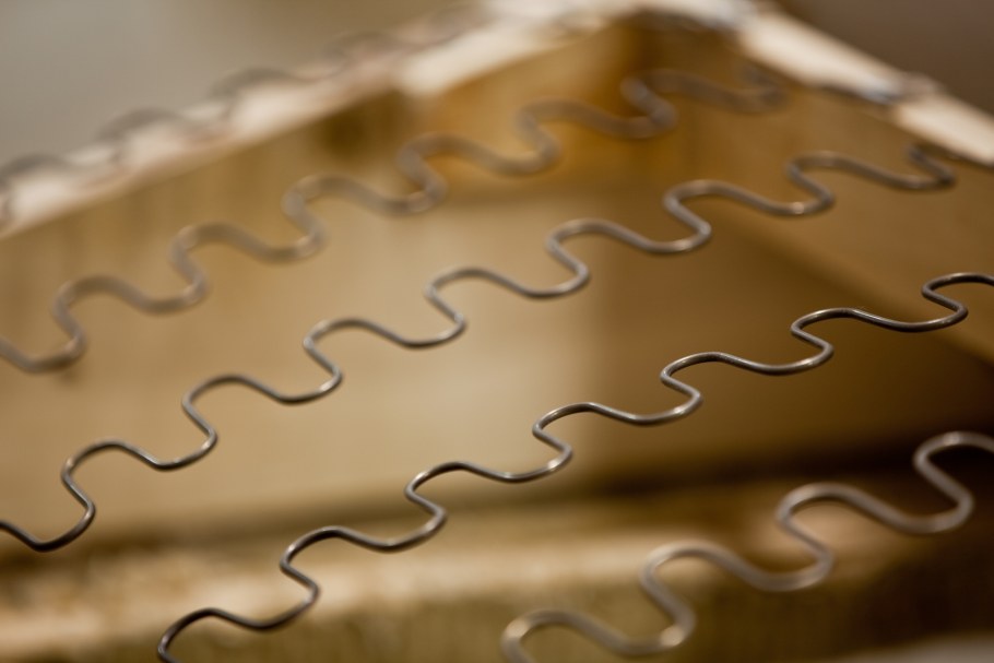 Диванные пружины