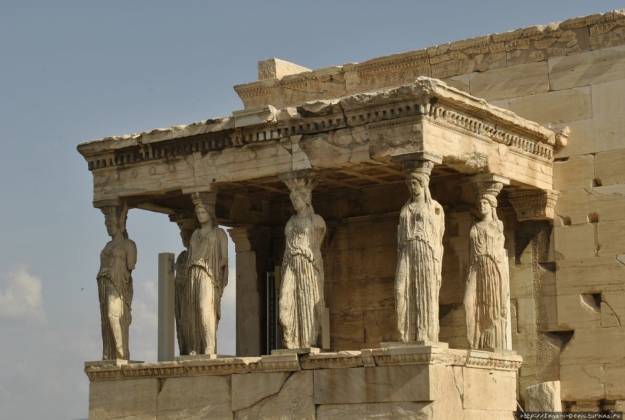 Кариатиды Акрополь Афины реконструкция
