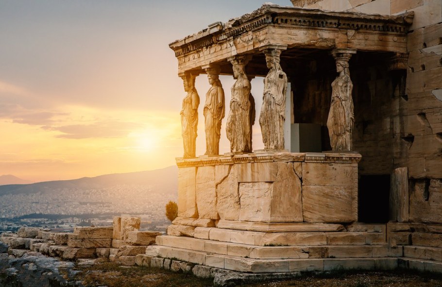 Кариатиды храма Эрехтейон Афины Греция