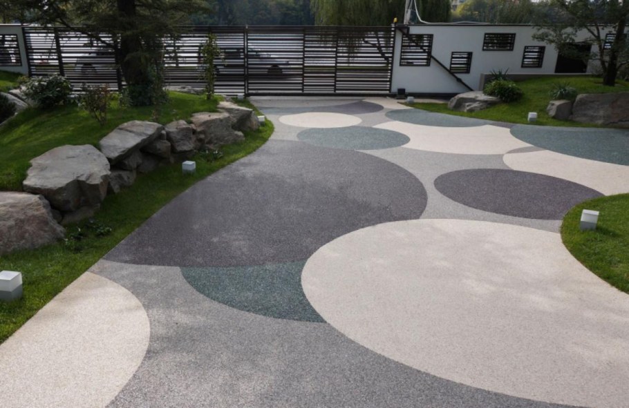 Бетонные дорожки с мраморной крошкой