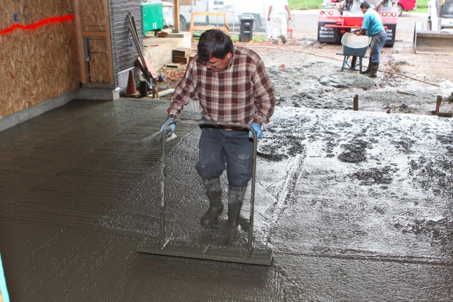 Стяжка бетона