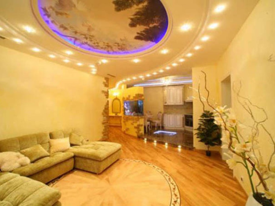 Зал с евроремонтом