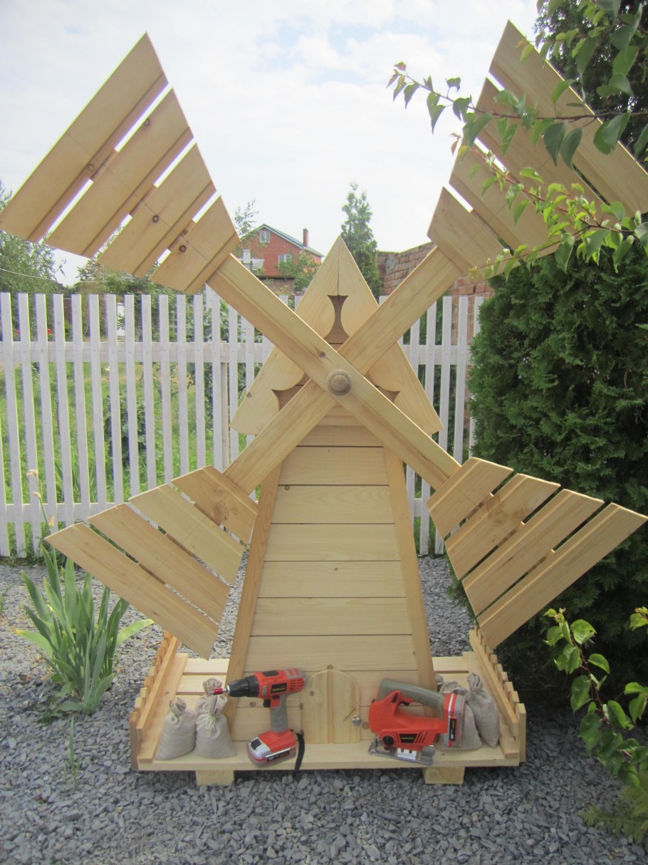 Деревянный декор для сада