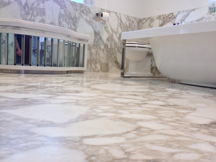 Керамогранит белый глянец 600х1200