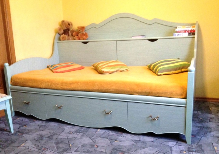 Детский складной диван трон