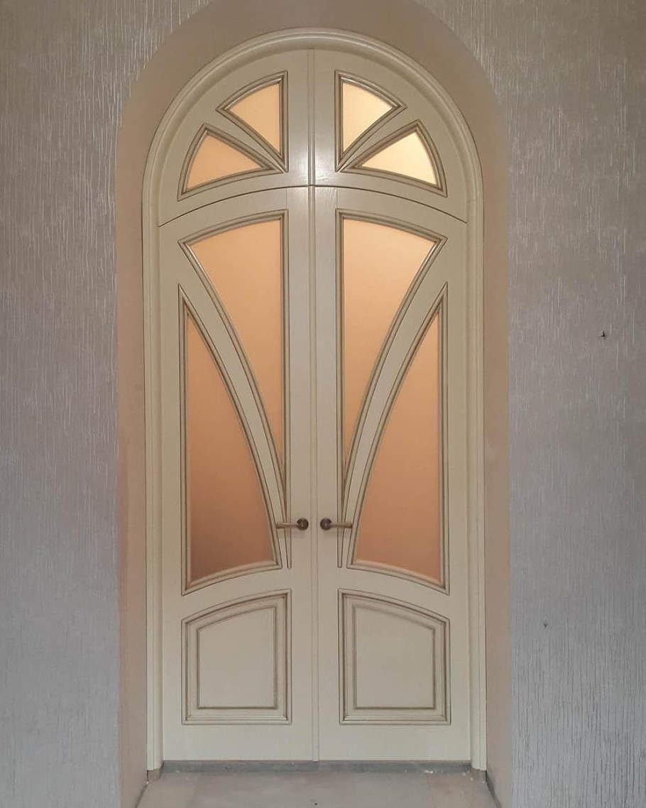 Арочные двойные двери