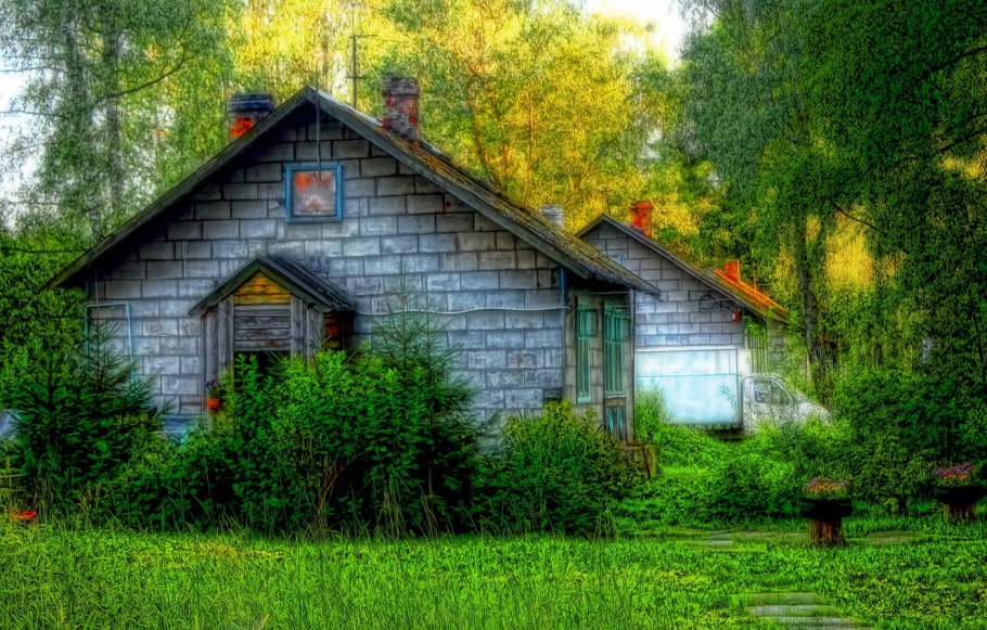 Домик в лесу горизонтальный