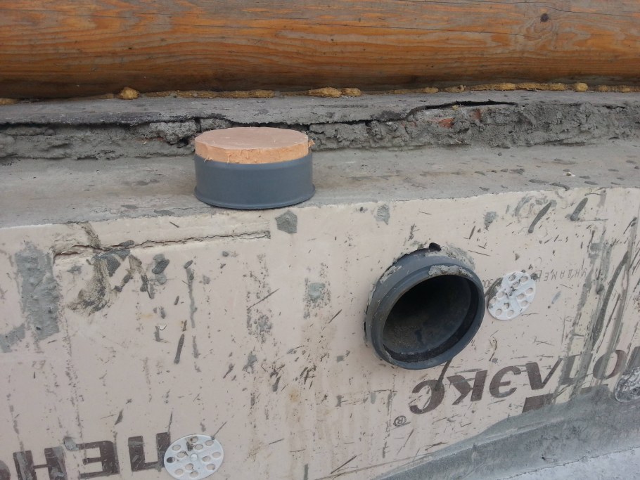 Продухи для вентиляции подвала