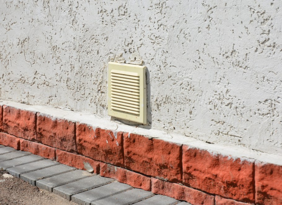 Продухи в кирпичной кладке фундамента