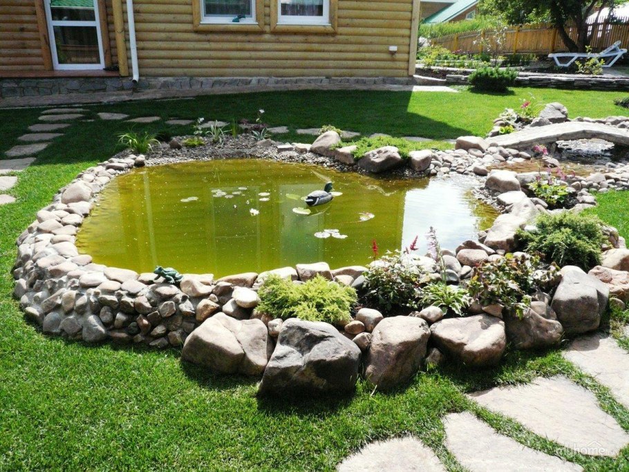 Декоративный бассейн