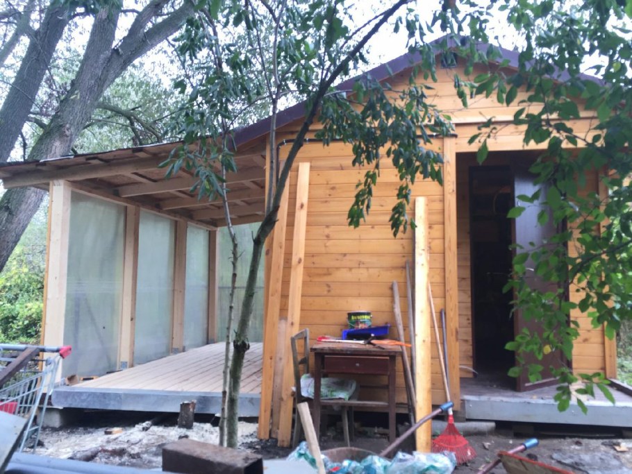 Хозяйственные постройки на даче