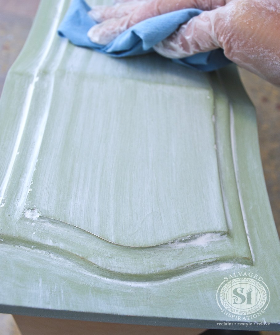 Покраска кухонной мебели меловой краской