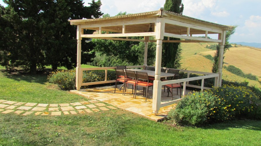 Беседки из дерева