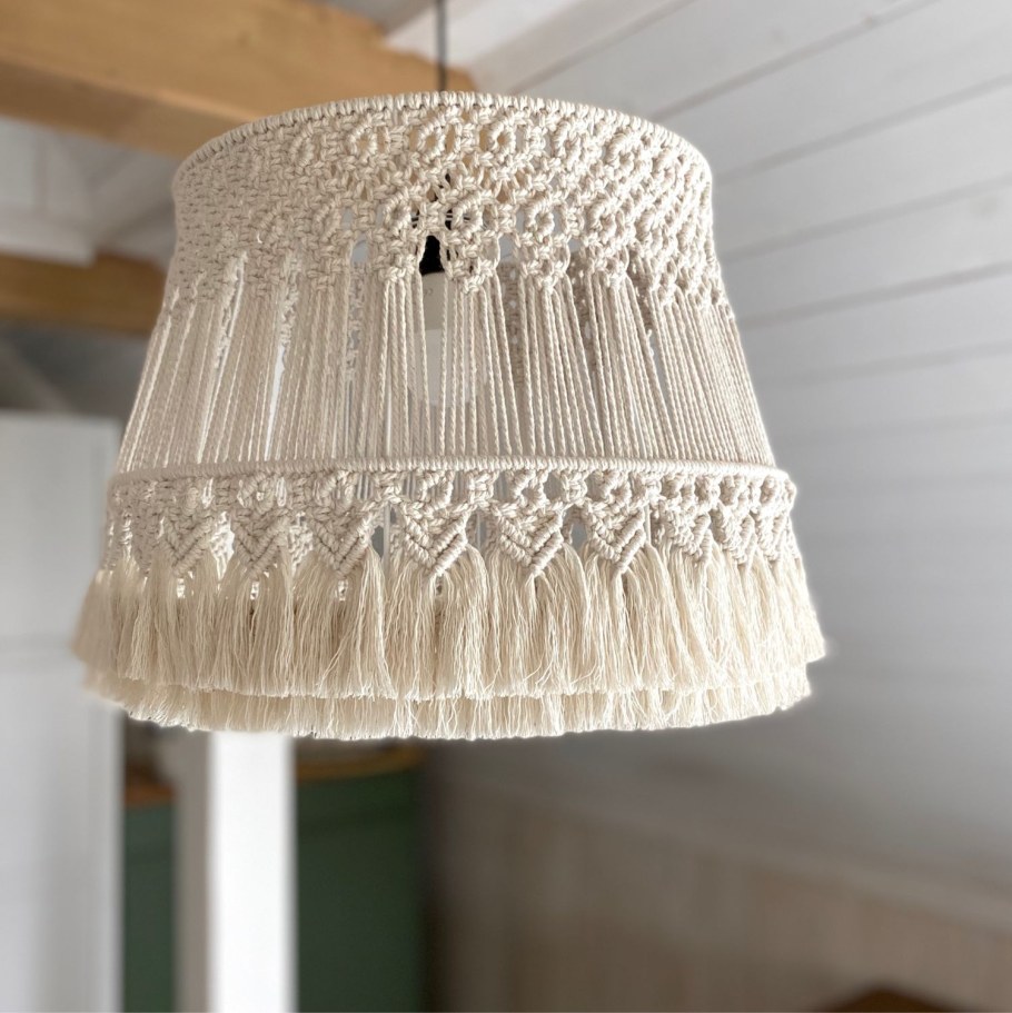 Люстра из макраме