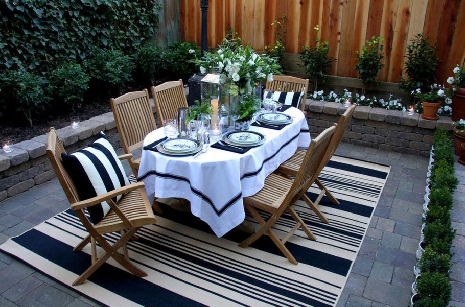 Круглый стол для дачи