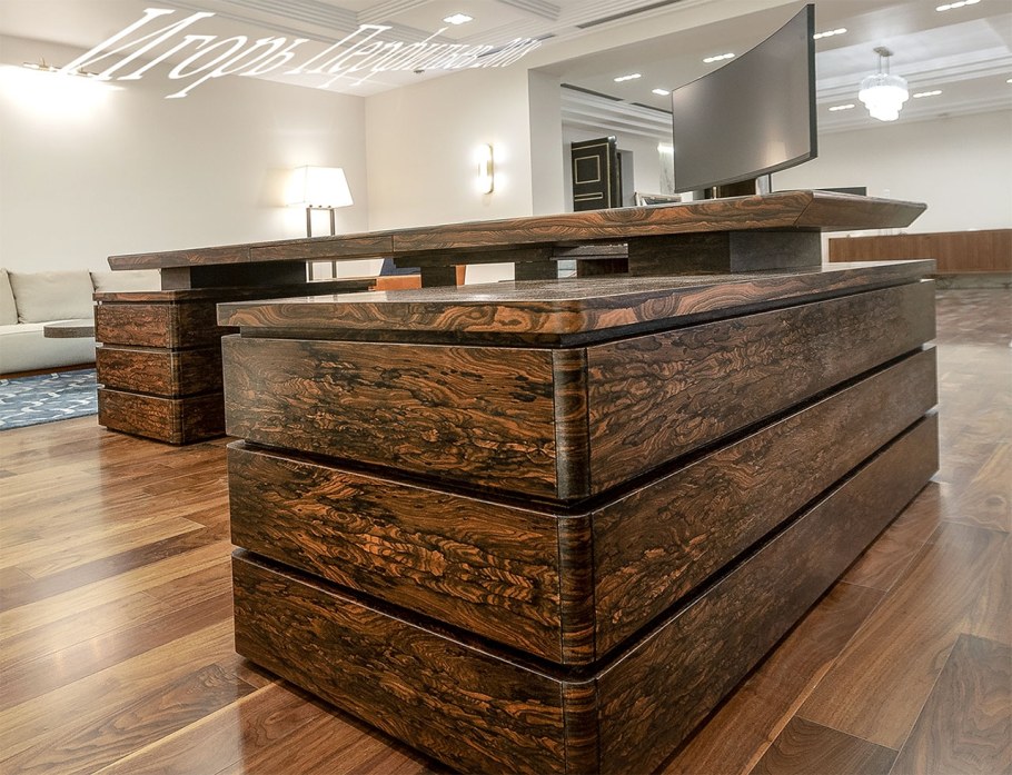 Фасад шпон зебрано