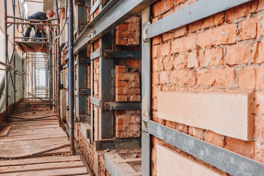 Реконструкция сооружений