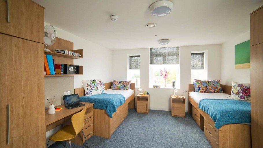 LSE общежитие