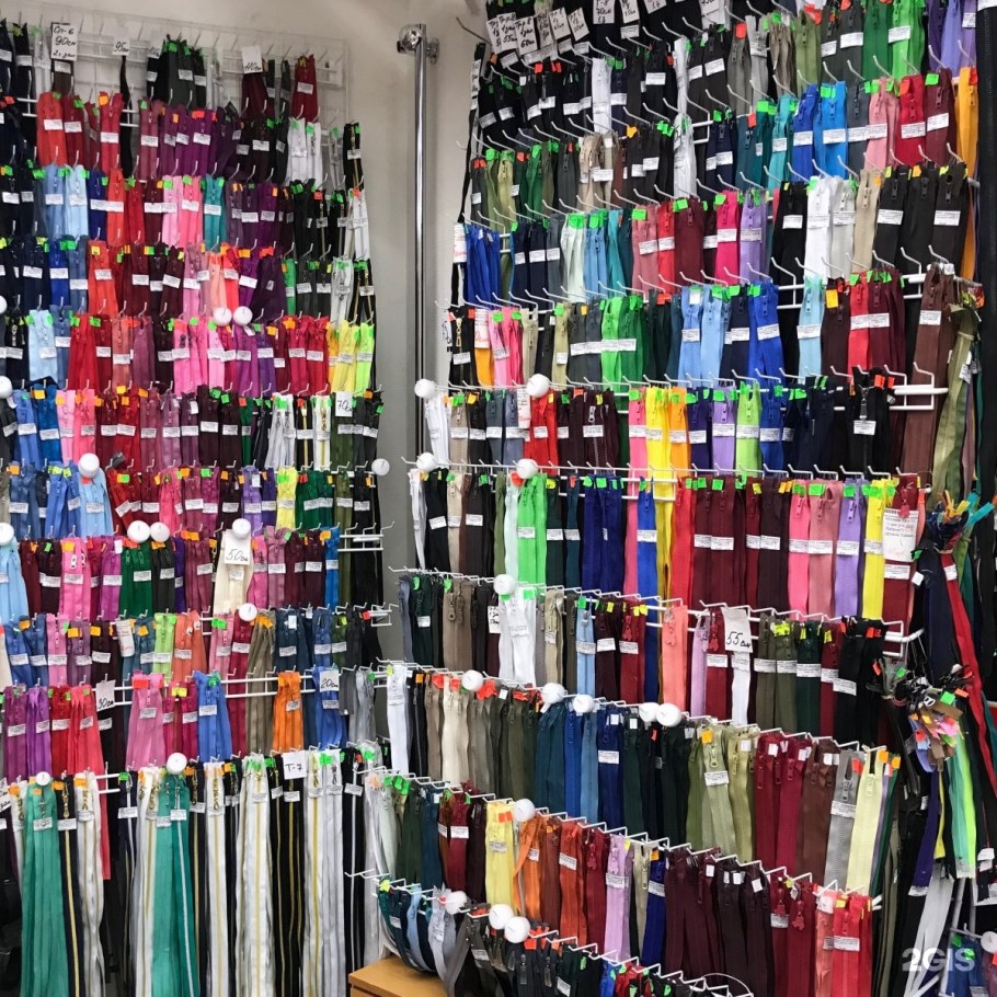 Магазин тканей на Загребском бульваре 9