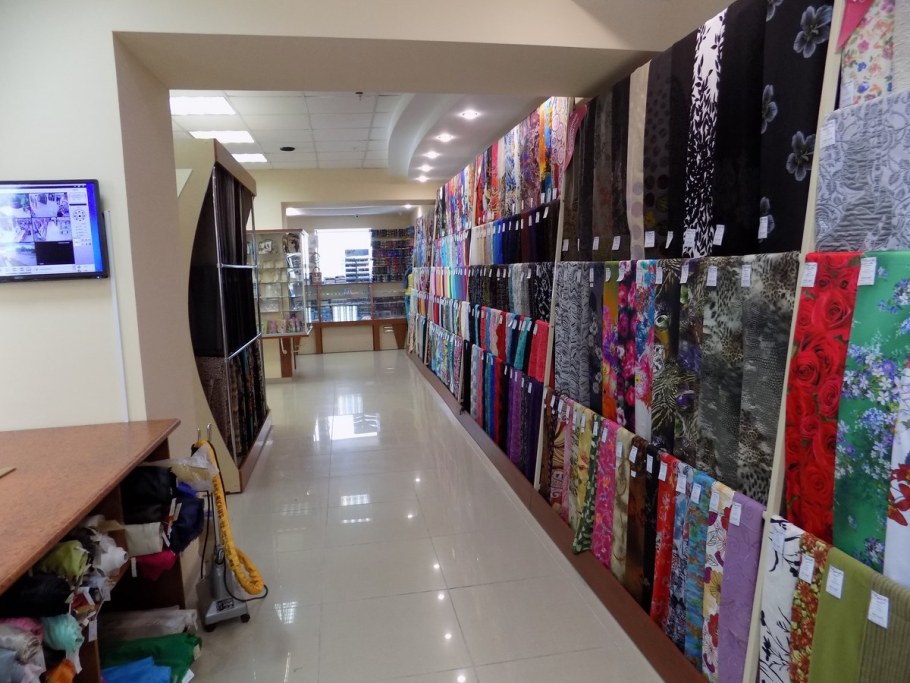 Оборудование для магазина тканей