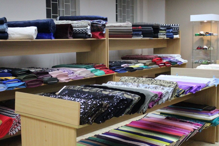 Торговое оборудование для тканей