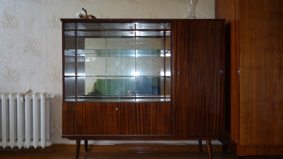 Советская лакированная мебель