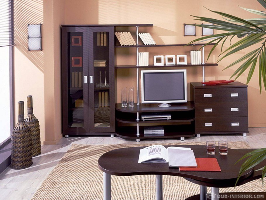 Бежевые стенки в гостиную