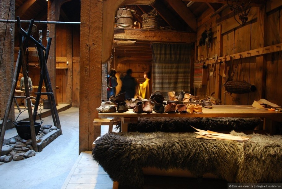 «Жилище викингов в музее викингов Лофотр / Lofotr Viking Museum(Швеция)»