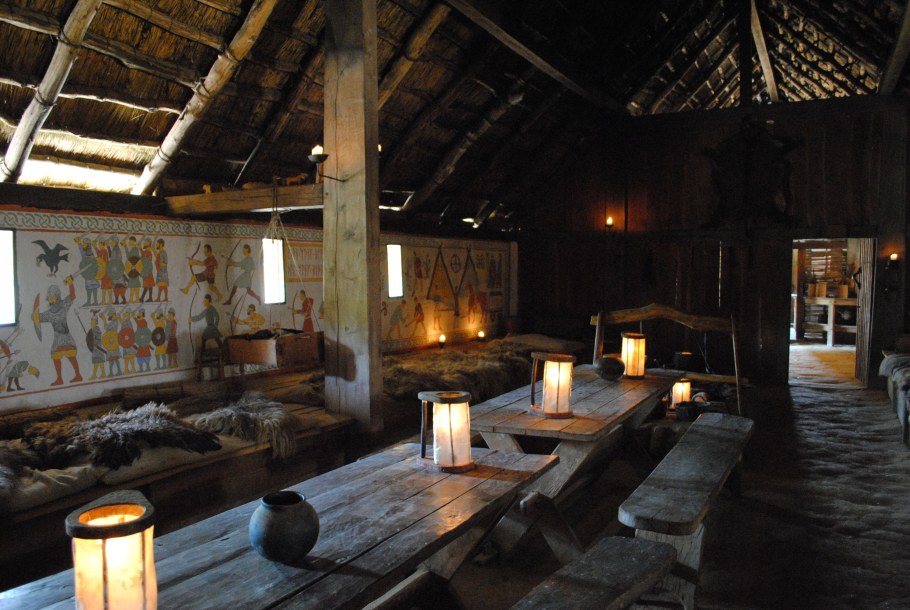 Пиршественный зал викингов