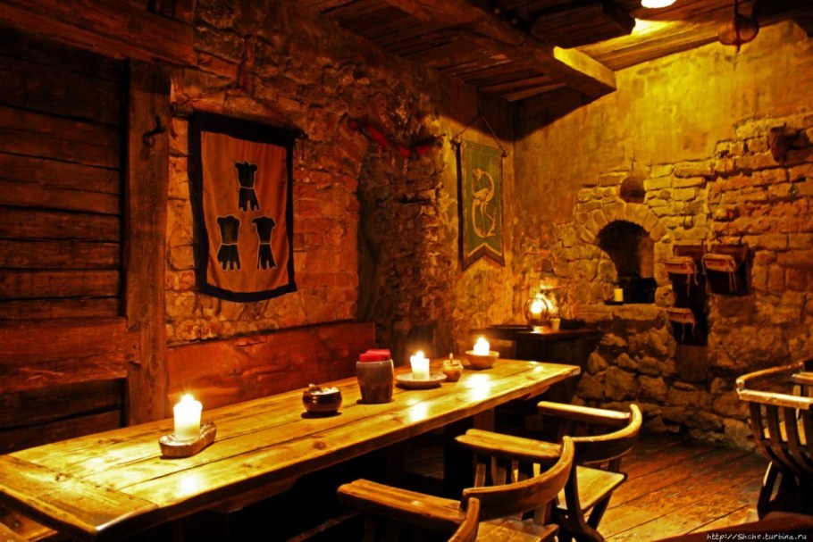 Средневековый ресторан в Риге