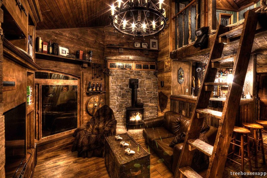 Комната в стиле таверны