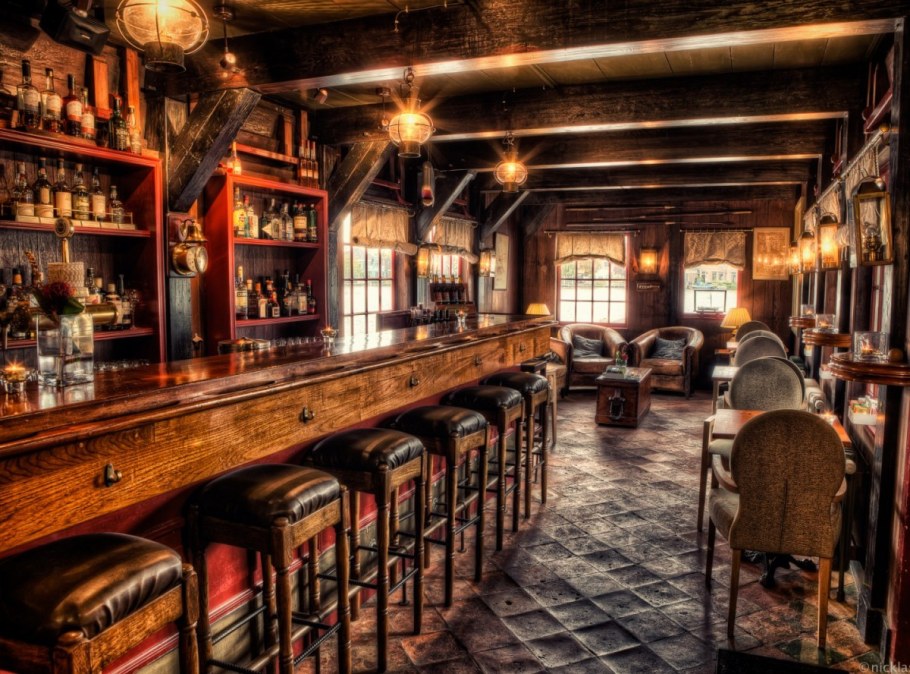 Бар 19 века Англия