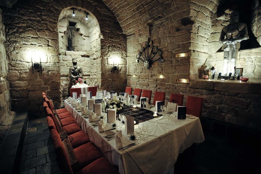 Отель «Dalhousie Castle & Spa», Эдинбург