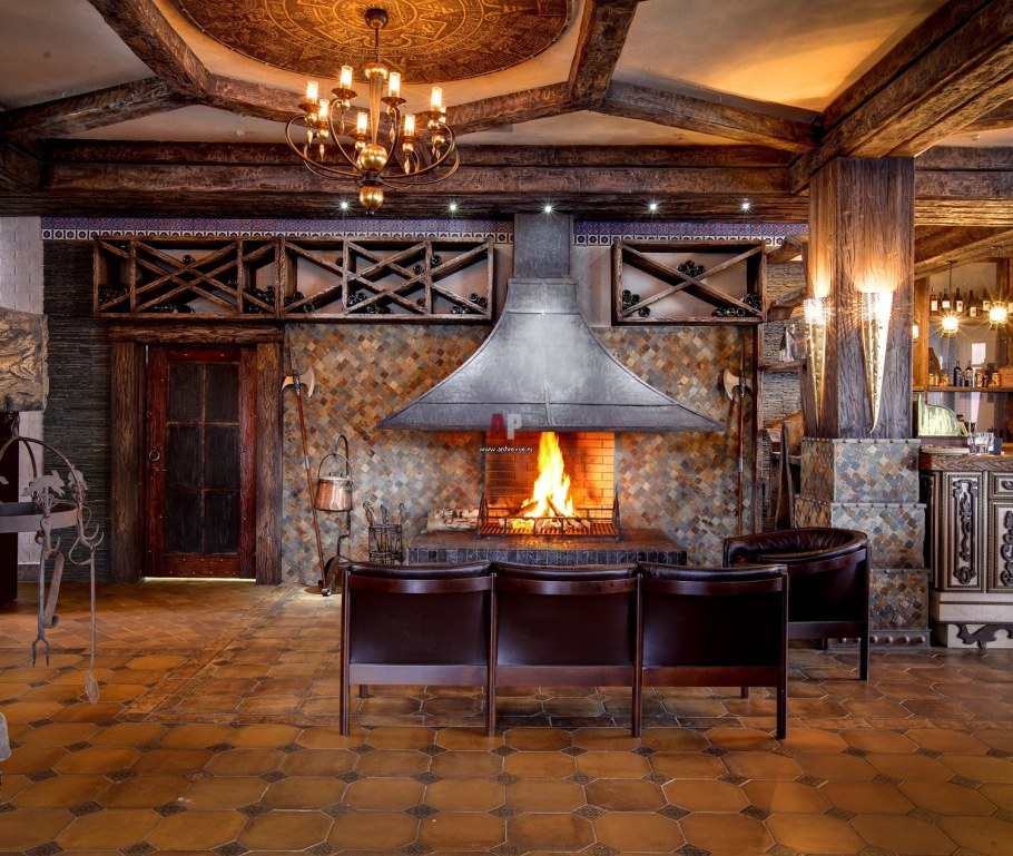 Камин в рыцарском стиле