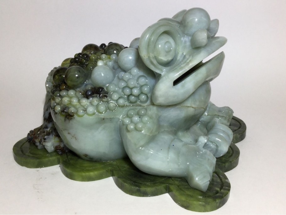 Нефритовая лягушка