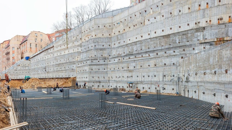 Подпорная стена из железобетонных свай