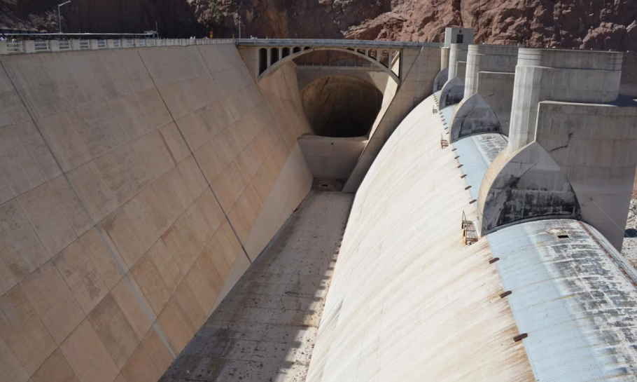 Дамба Гувера бетон